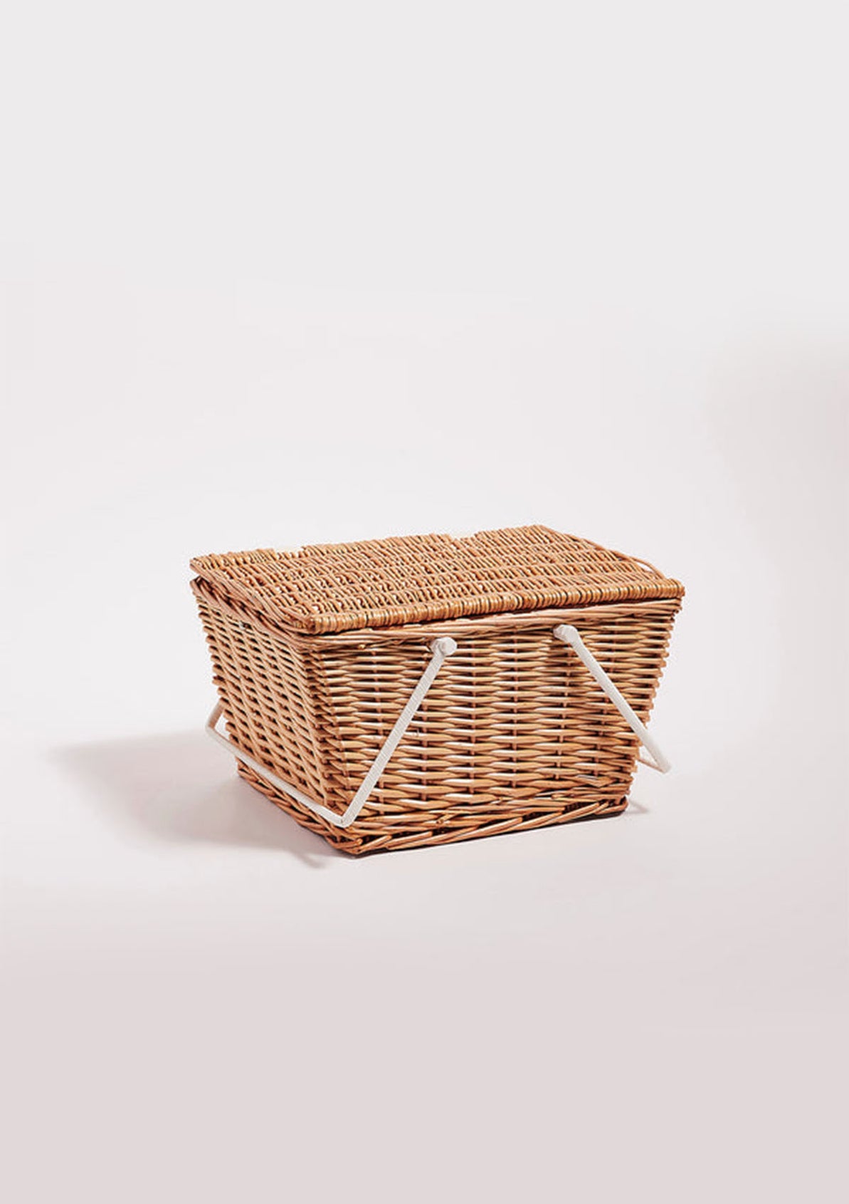 Sunnylife Small Picnic Basket Natural Deer Willow